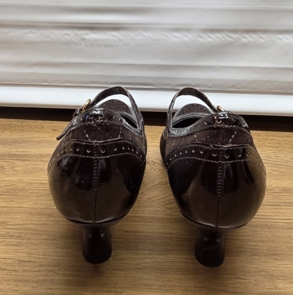 Franco Sarto Women's Brown Patent Leather Pumps - Picture 5 of 8